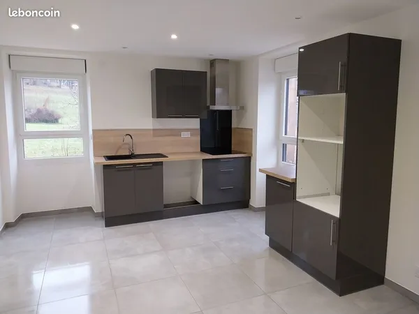 Appartement 4 pièces 83 m2 RDC