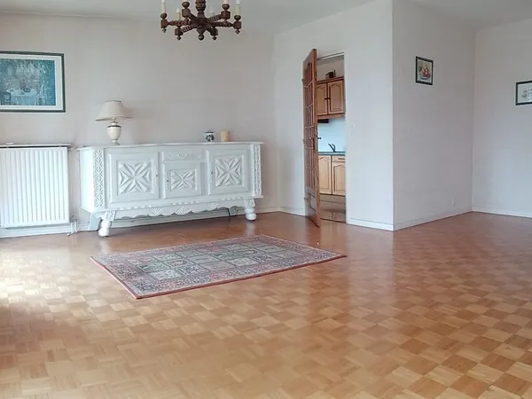 F5 Bergson calme et très lumineux
