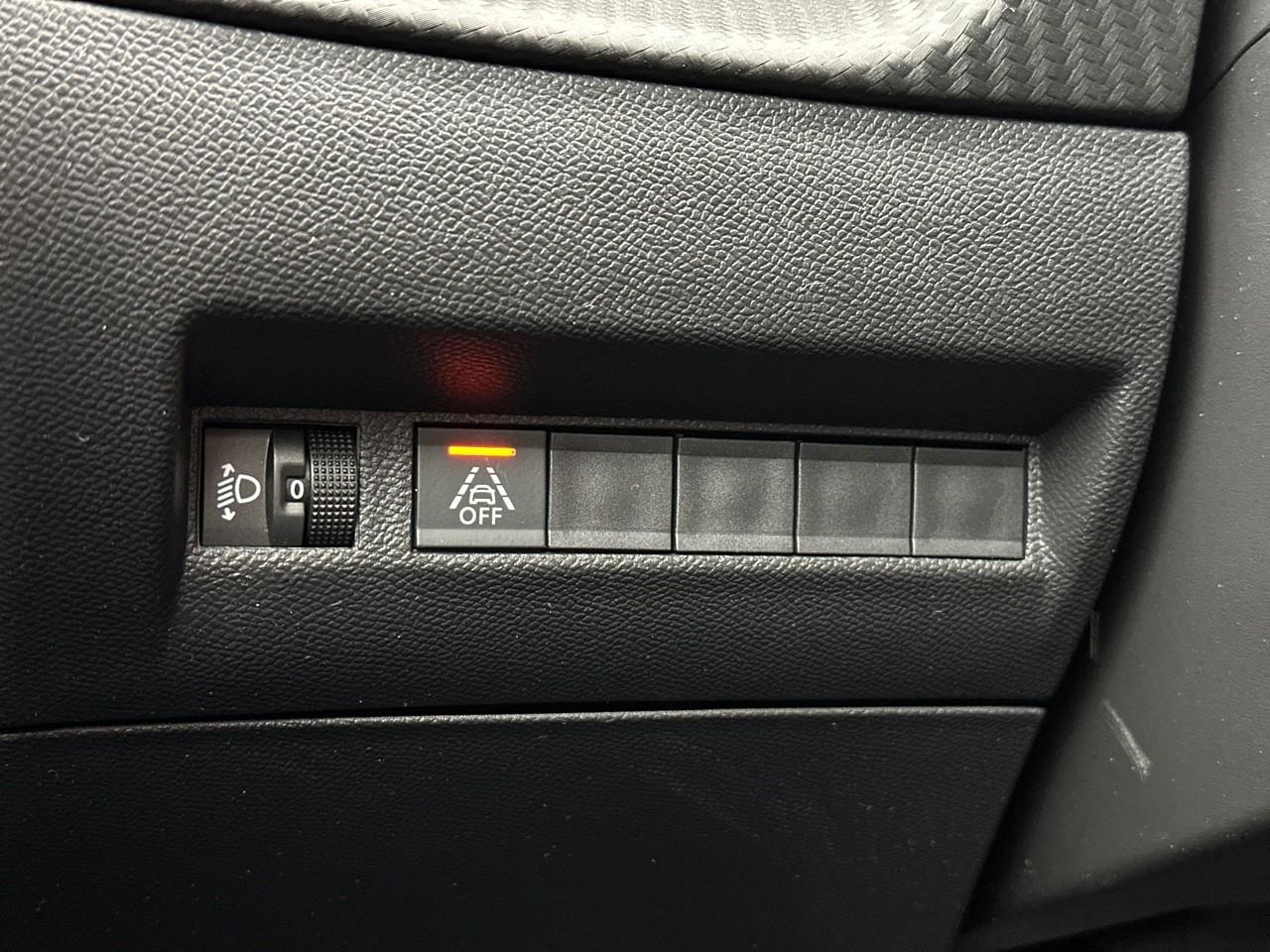Peugeot 208 puretech 75 s&s bvm5 active pack — photo 16