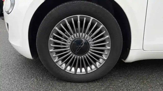 Fiat 500 e 95 ch — photo 9