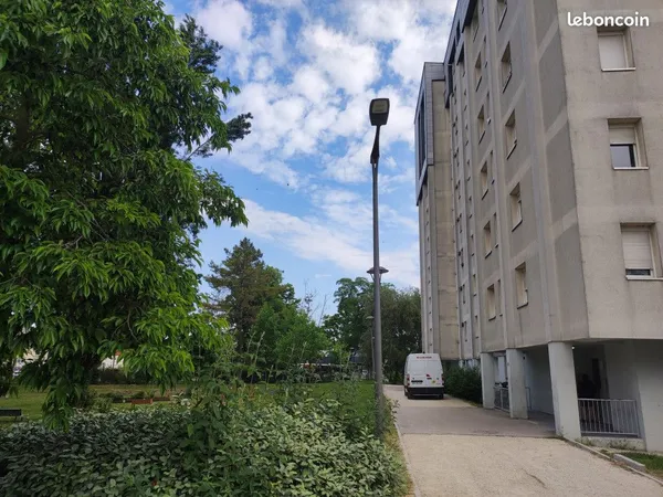 Appartement 5 pièces 74 m²