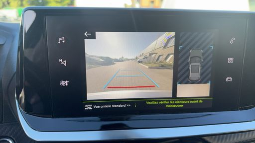 Peugeot 2008 1.2 PureTech 130 EAT8 - GT – 2023 – 28131 km – Essence – Boîte Automatique — photo 8