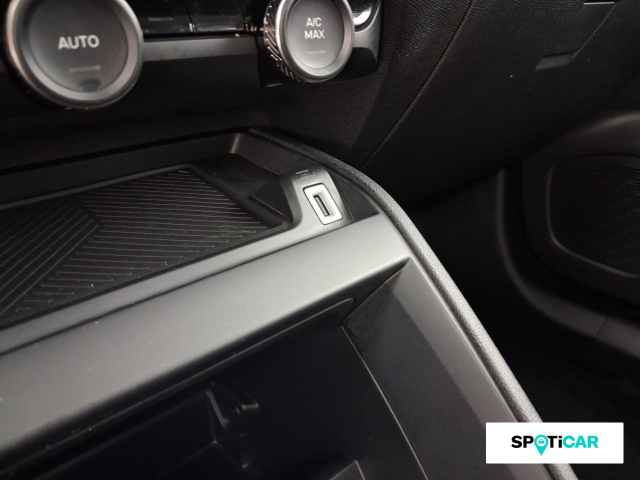 Citroën C4 1.2 hybride 145ch plus e-dcs6 — photo 17