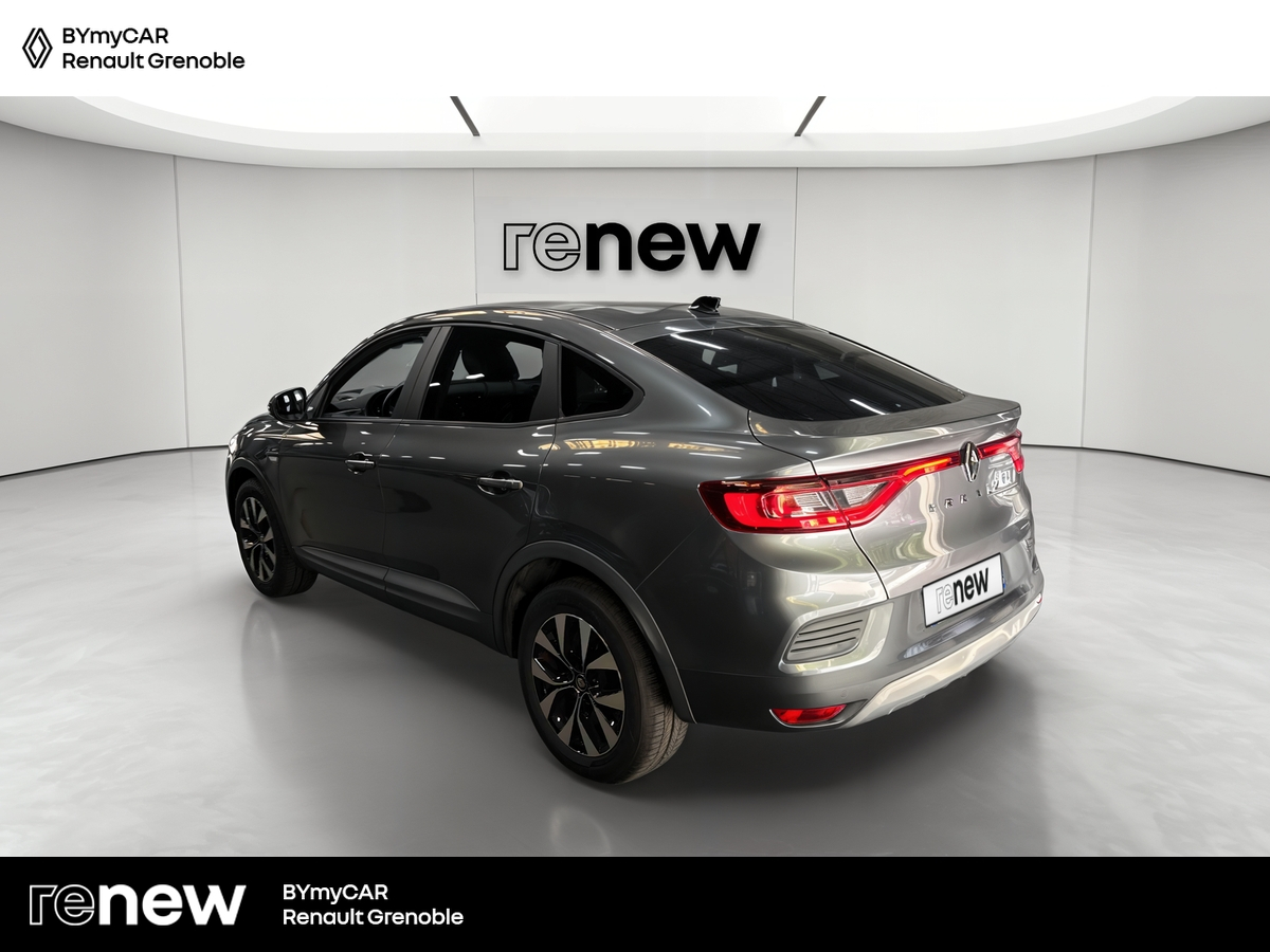 Renault Arkana E-Tech hybride 145 - 22 — photo 3