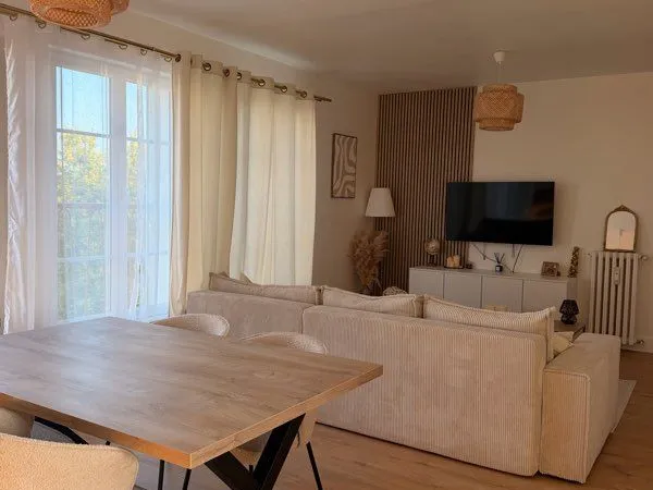 Appartement 73 m² entièrement rénové en 2024 - 3 chambres - Chaumont