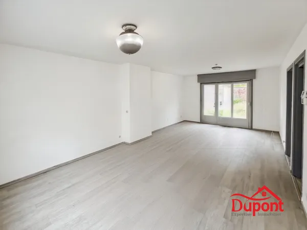 Maison 3 chambres/ Garage à Raismes