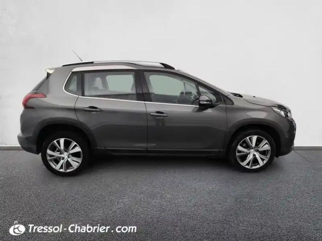 Peugeot 2008 puretech 130ch s&amp;s eat6 allure — photo 6