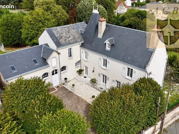Propriété 9 pièces 273 m²