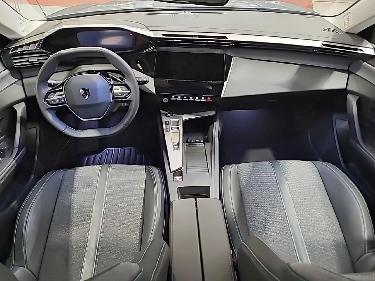 Peugeot 308 hybrid 145 e-dcs6 allure — photo 12