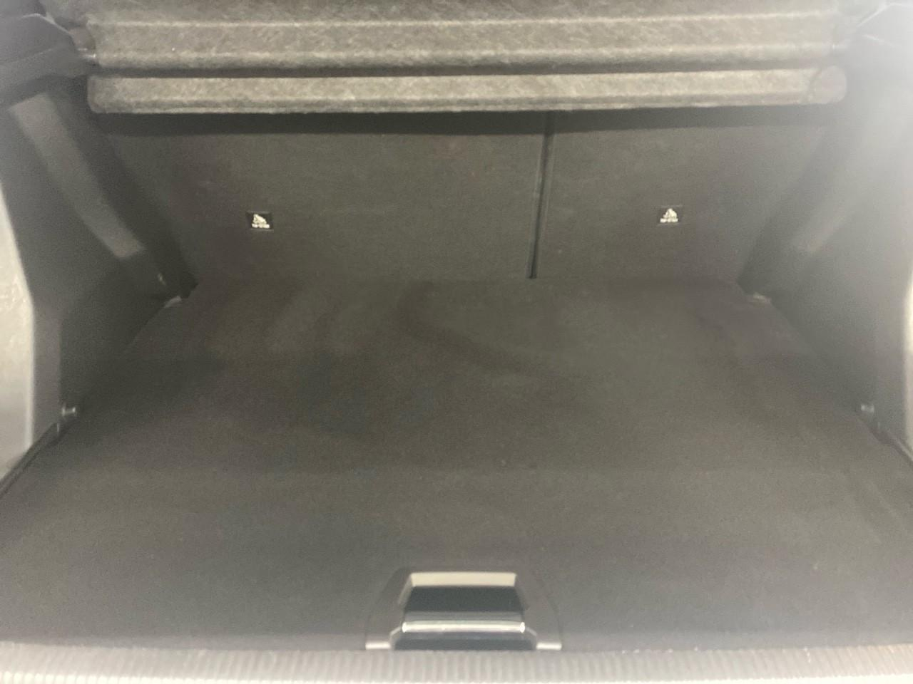 Peugeot 2008 puretech 130 s&s bvm6 gt — photo 14