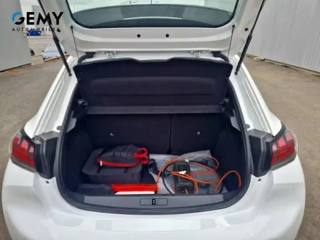 Peugeot 208 electrique 50 kwh 136ch — photo 6