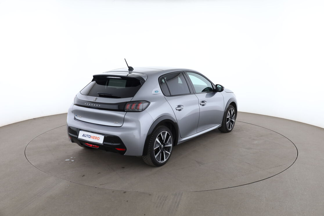Peugeot 208 Electrique 50 kWh GT — photo 5