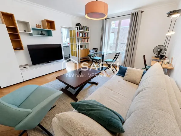 APPARTEMENT LUMINEUX 2EME ET DERNIER ETAGE