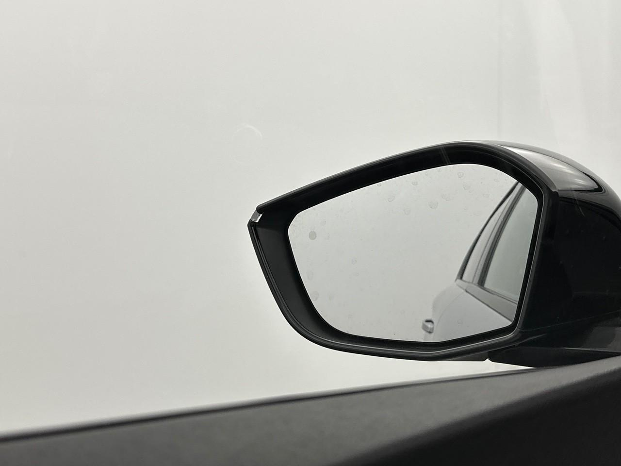 Peugeot 308 hybrid 145 e-dcs6 allure — photo 15