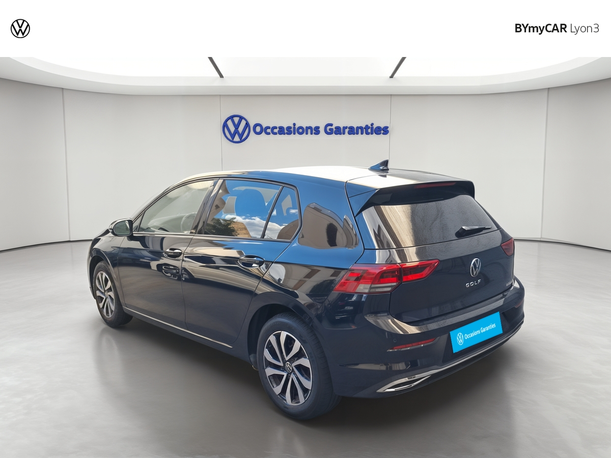 Volkswagen Golf 1.5 eTSI OPF 130 DSG7 — photo 3