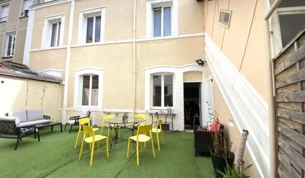Immeuble 106 m²