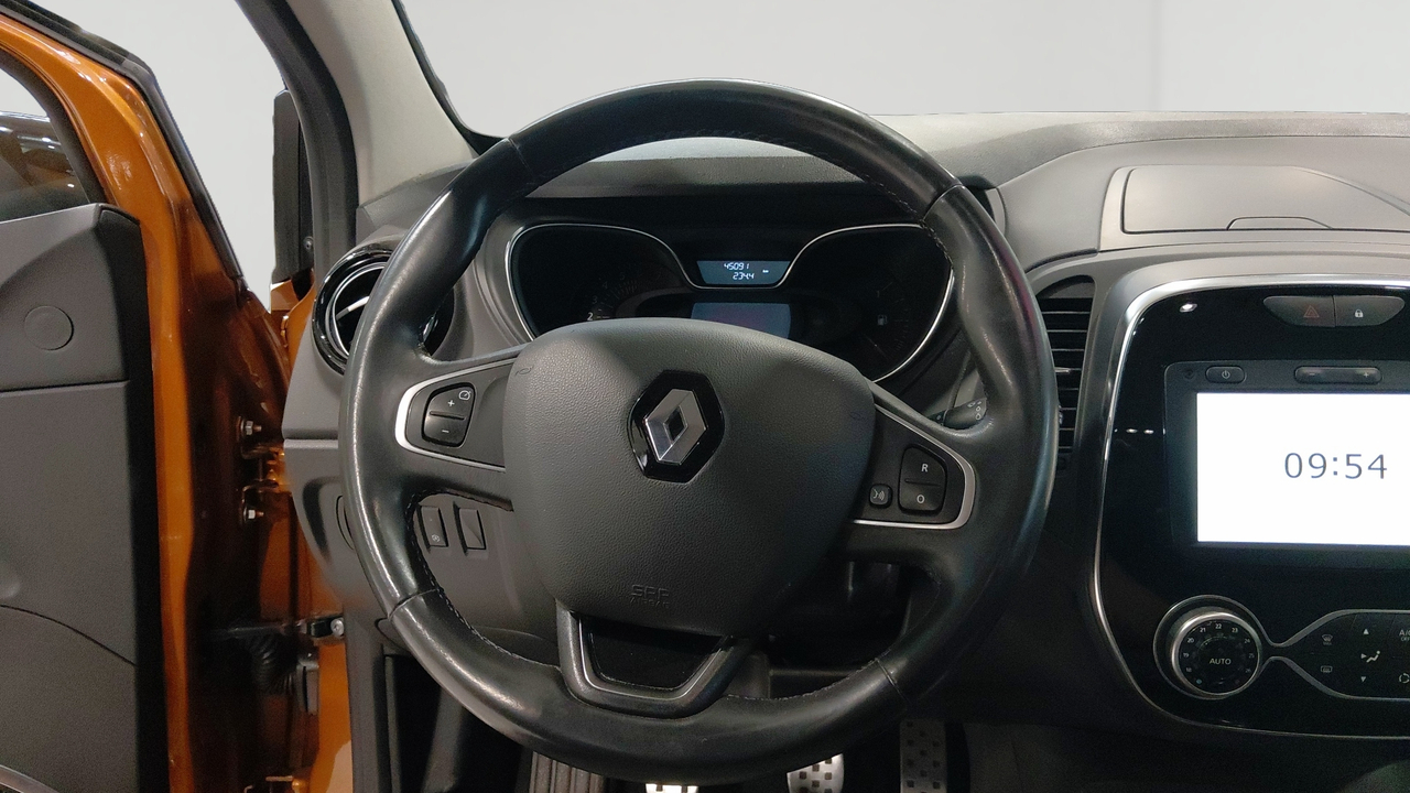 Renault Captur TCe 130 FAP — photo 10