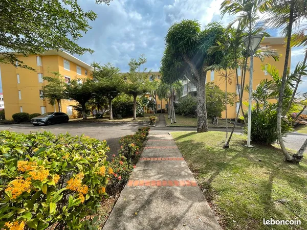À vendre T2 FORT de FRANCE