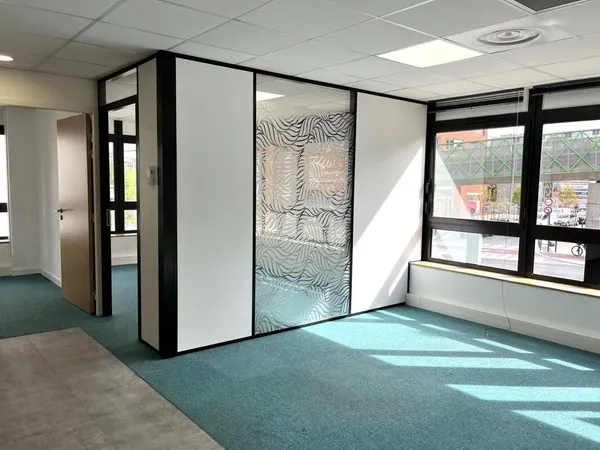 Bureau 108 m²