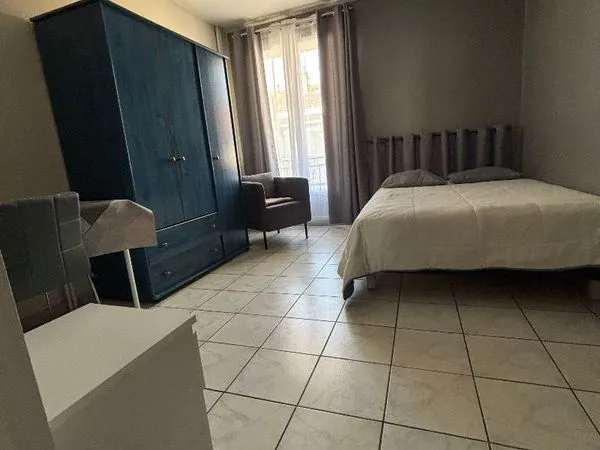 Location studio meublé
