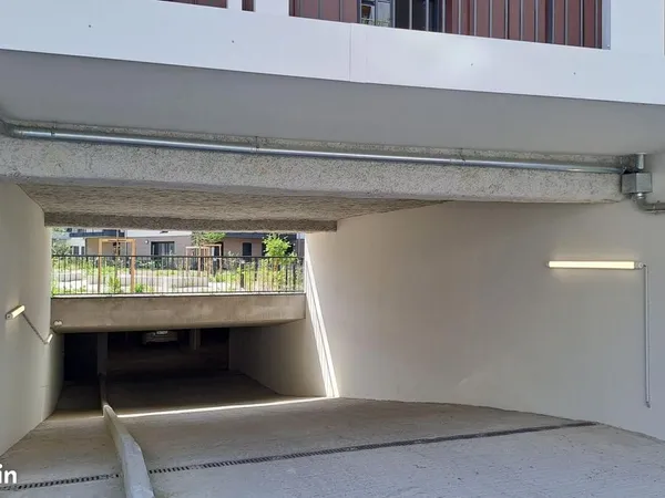 Parking 1 m² Chambery