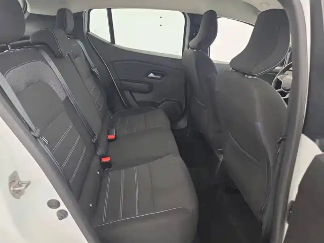 Dacia Sandero sce 65 — photo 76