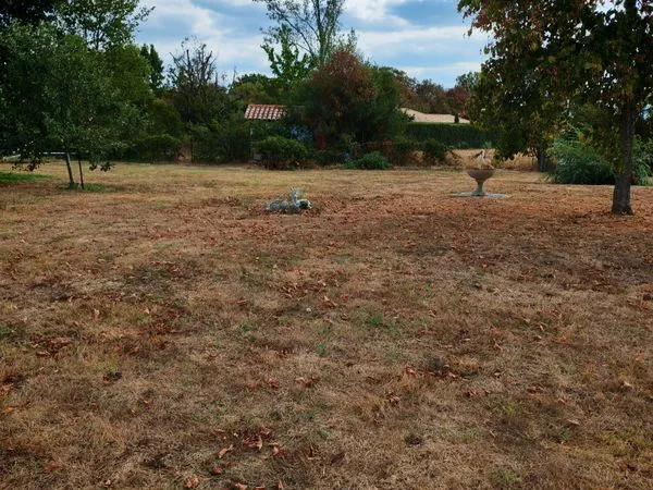 TERRAIN À VENDRE - PLAISANCE-DU-TOUCH - 617 m²
