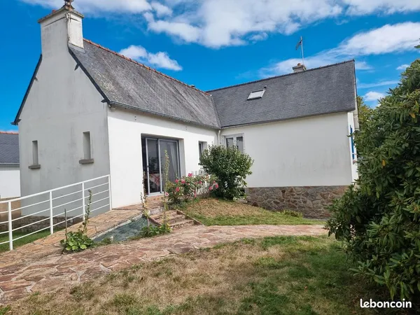 Maison au bourg de Plouisy avec 4 chambres