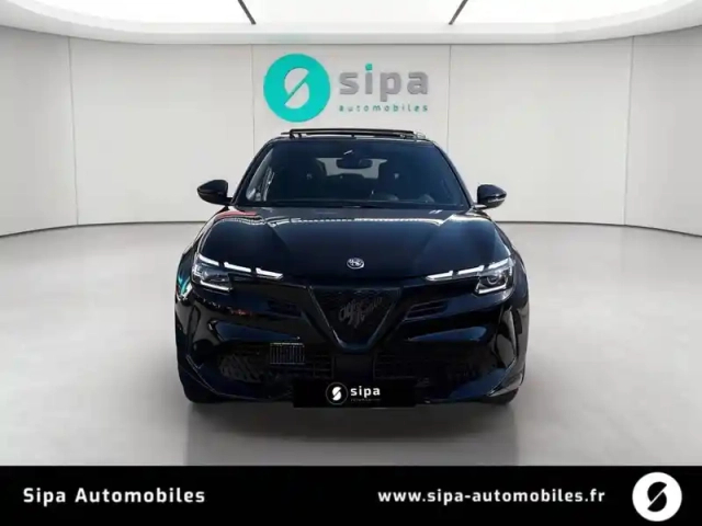 Alfa Romeo Junior 1.2 ibrida 145 ch e-dct6 — photo 8