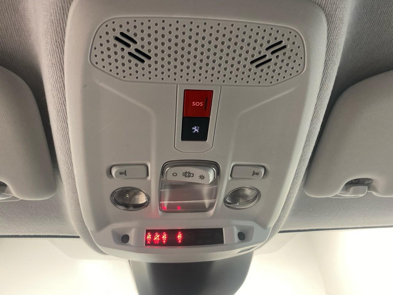Peugeot 208 electrique 50 kwh 136ch style — photo 16