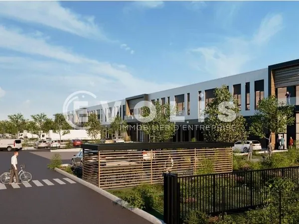 Local d'activité 8 886 m²