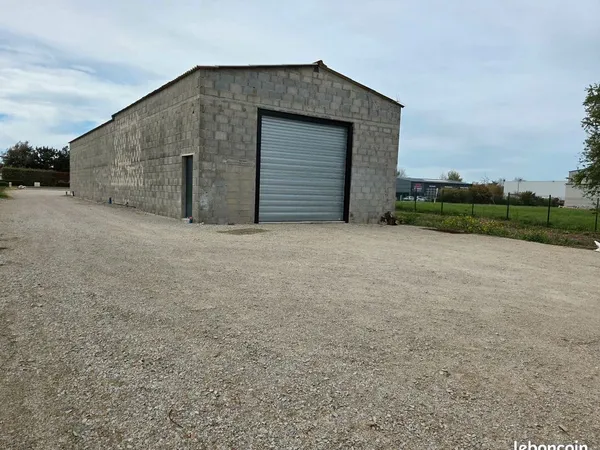 LOCAL D'ACTIVITES PLEURTUIT 100 m²