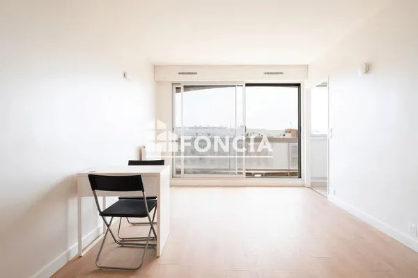 Studio 1 pièce 27 m²