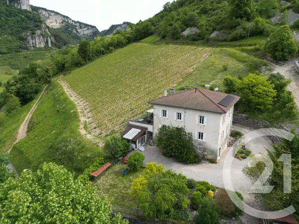 Maison 9 pièces 268 m²
