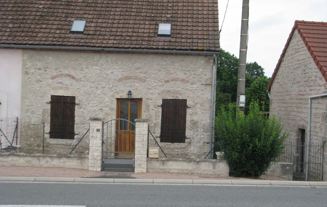 Photo 1
