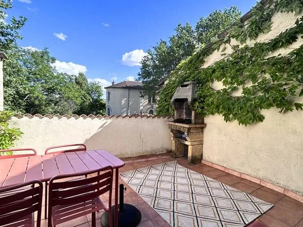 Rare intra-muros - Maison de charme indépendante avec terrasse plein sud, calme absolu