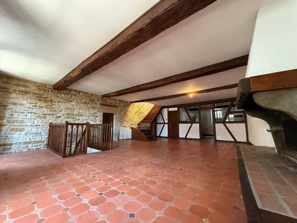 Maison 8 pièces 250 m²