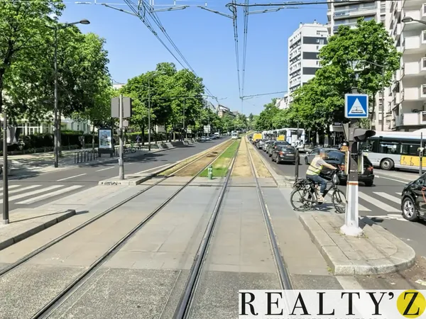 Boutique 155 m²