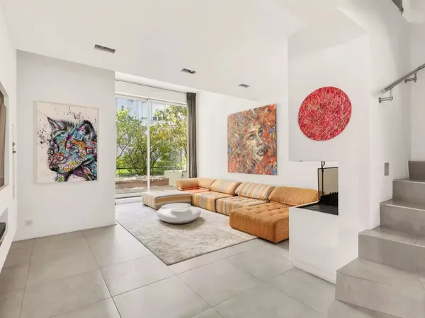 France | Paris 17e | 3 chambres | 2 salles de bains | 162,6 m² | 3 150 000 € | Ref: V4119pa