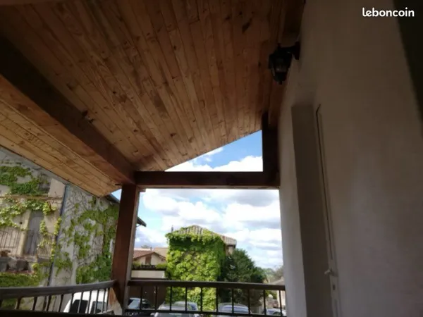 Maison village F2 sur cave et garage