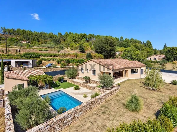 Maison de plain-pied 6 pièces 145 m²