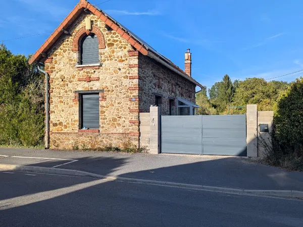 20min REIMS ? MAISON EN PIERRE RÉNOVÉE AVEC GRAND TERRAIN