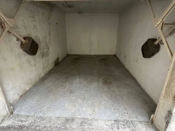 Parking 14 m²