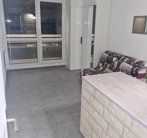 Studio 1 pièce 18 m²
