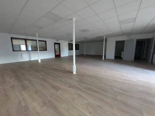 Bureaux 130 m²