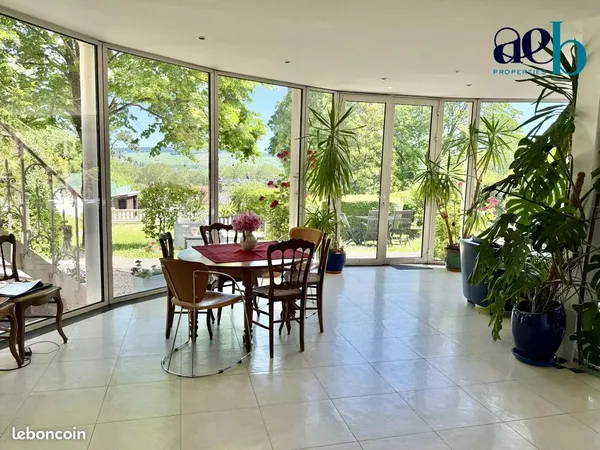Appartement 5 pièces 171 m²