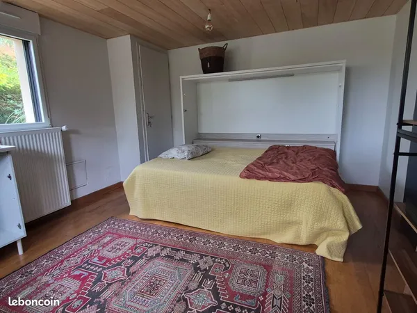 Location studio neuf équipé et aménagé