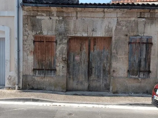 Grange / garage jarnac