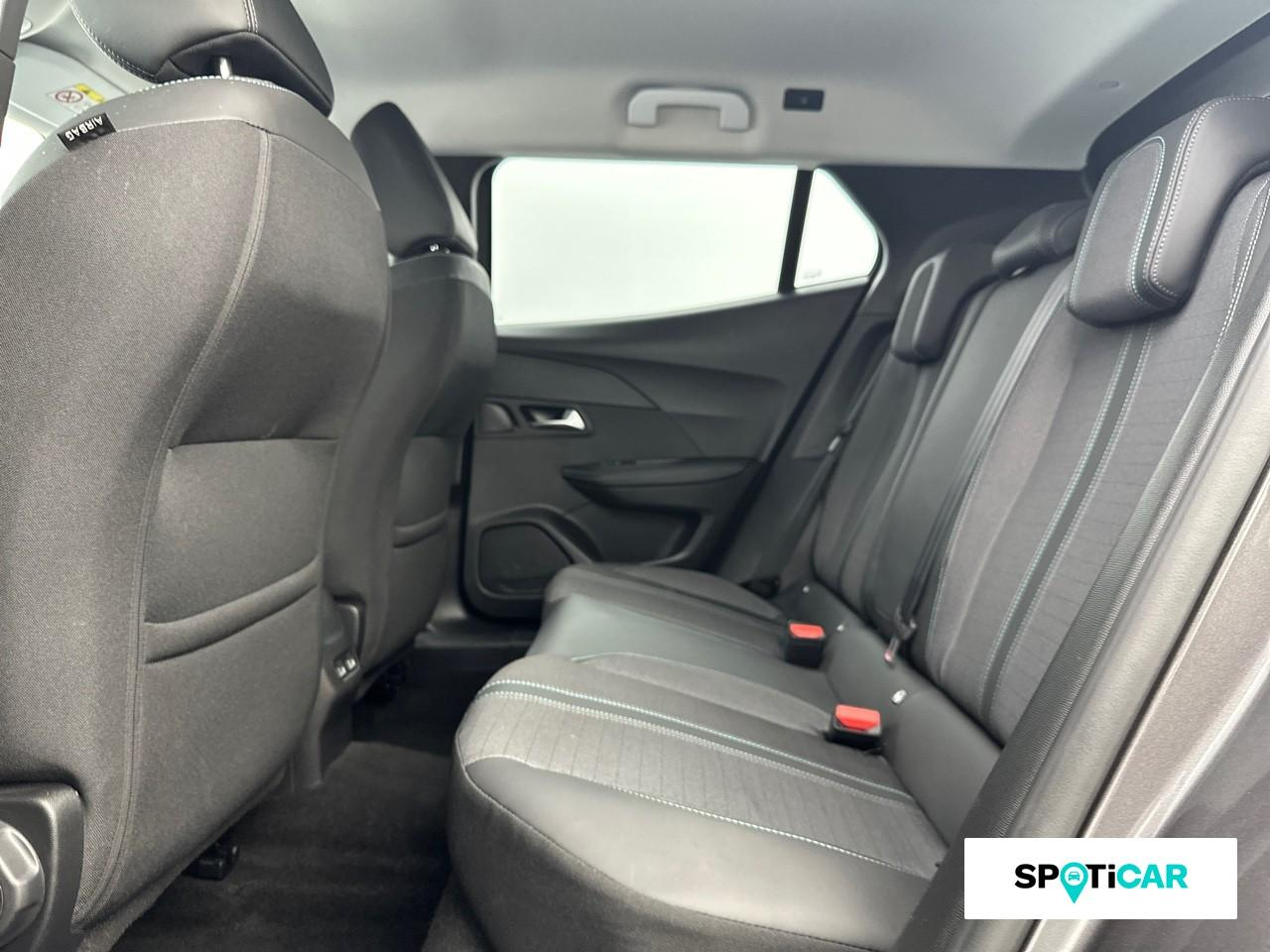 Peugeot 2008 1.2 puretech 130ch s&s allure pack eat8 — photo 10