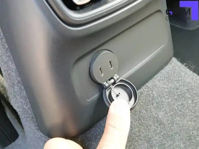 Volvo Xc40 t4 recharge 129+82 ch dct7 — photo 23